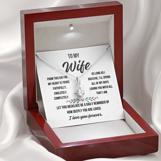 Romantic jewelry gift for anniversary

